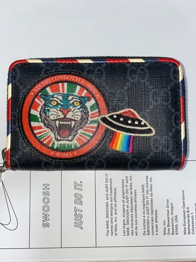 GUCCI Night Courier GG Supreme Card Case "Black"