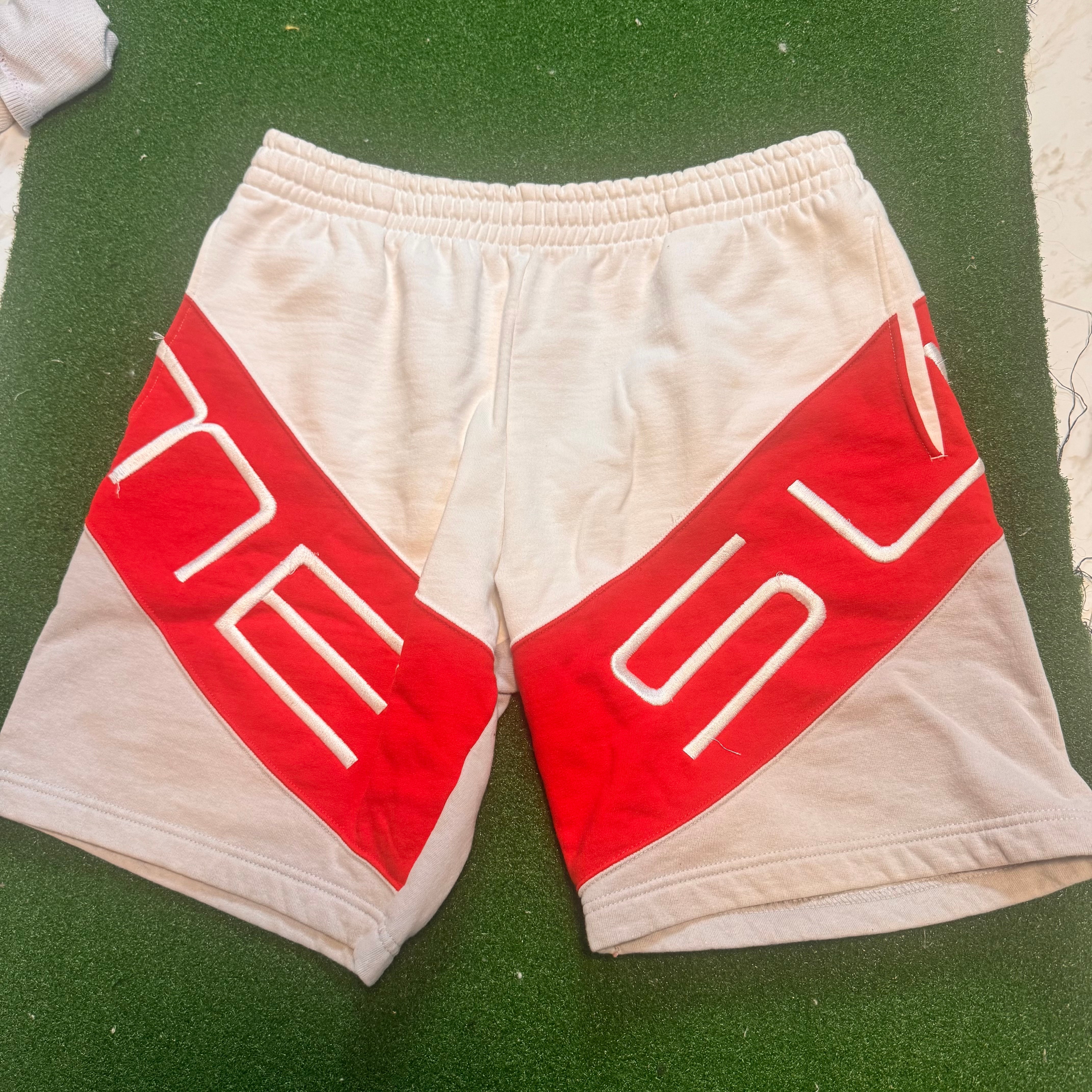 Supreme Stretch Sweatshort "White"