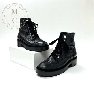 シャネル CHANEL ブーツ ショートブーツ 靴 シューズ レザー ベロア ブラック 黒 ココマーク パール シワ加工 レースアップ