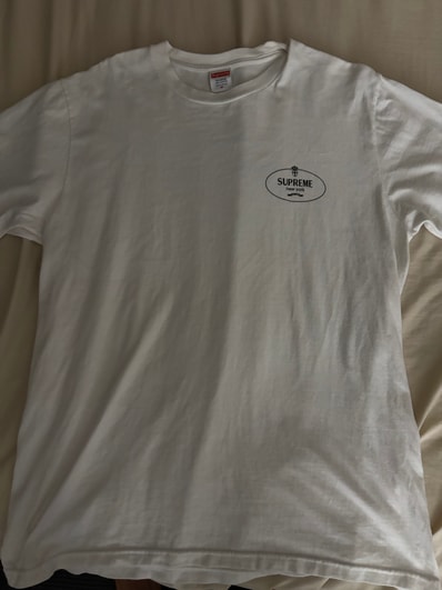 Supreme Crest Tee "White"