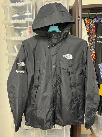 Supreme x The North Face Mountain Jacket "Black"