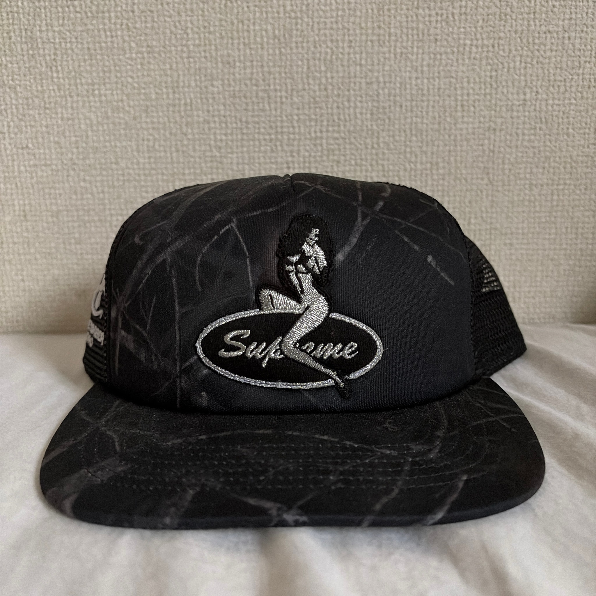 Supreme Pinup Mesh Back 5-Panel "TrueTimber Conceal Black Camo"