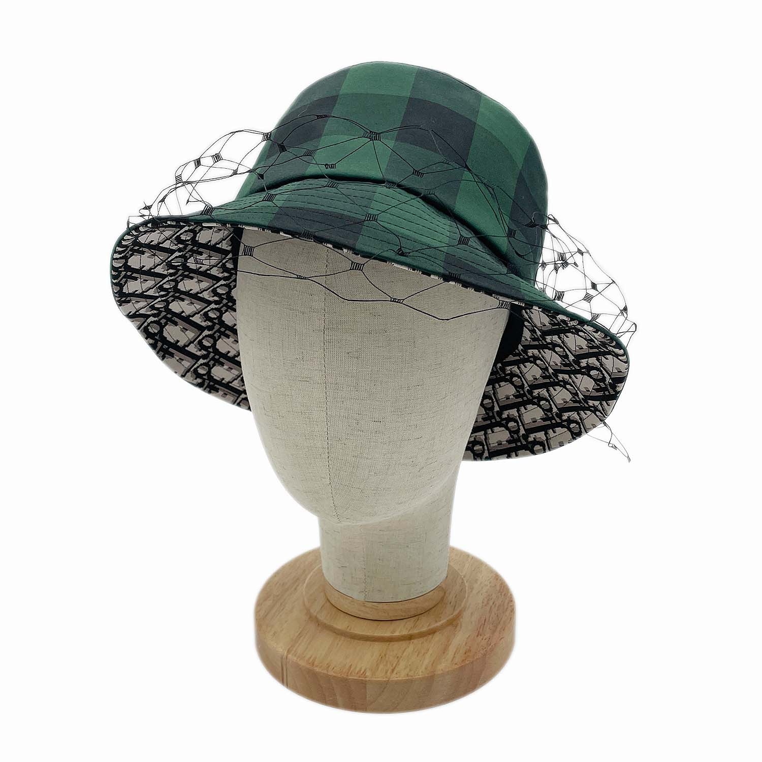 Dior ディオール TEDDY-D ボブハット チェック×トロッター ハット
帽子 ベール付き ポリエステル コットン 57cm グリーン レディース
【中古】