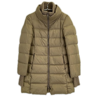ヘルノ ベージュ リブ付き フーデッド ダウンコート 42