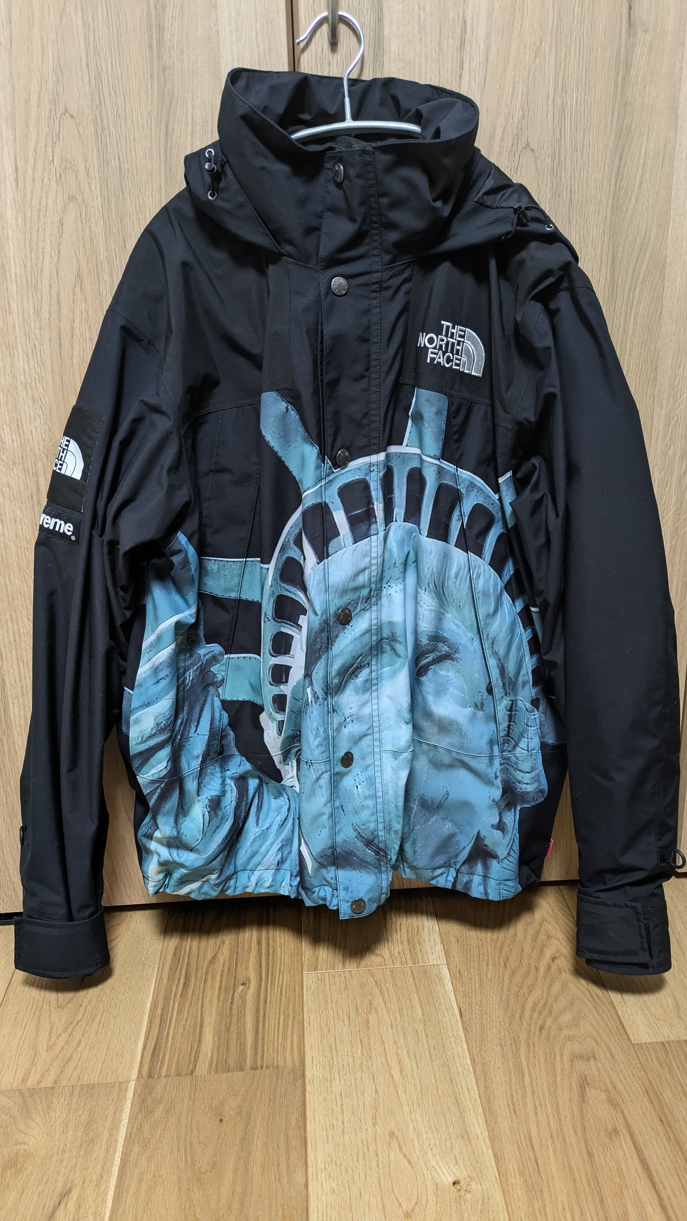 Supreme x The North Face Statue of Liberty Mountain Jacket "Black"