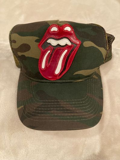 Chrome Hearts Trucker Cap Lip & Tongue Leather Patch Cross Ball Camouflage "Khaki/Red"