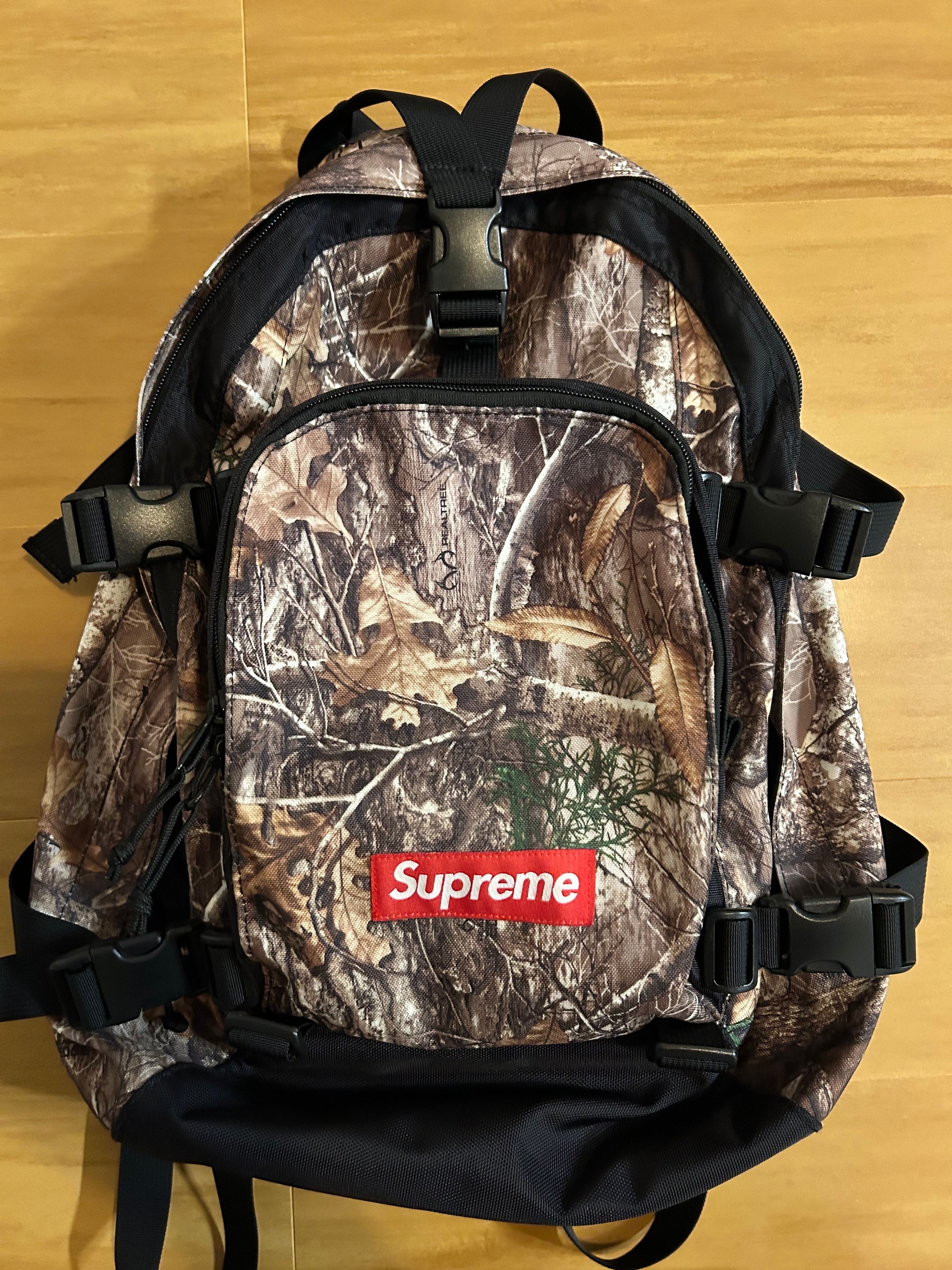 Supreme 19FW Backpack "Real Tree Camo"