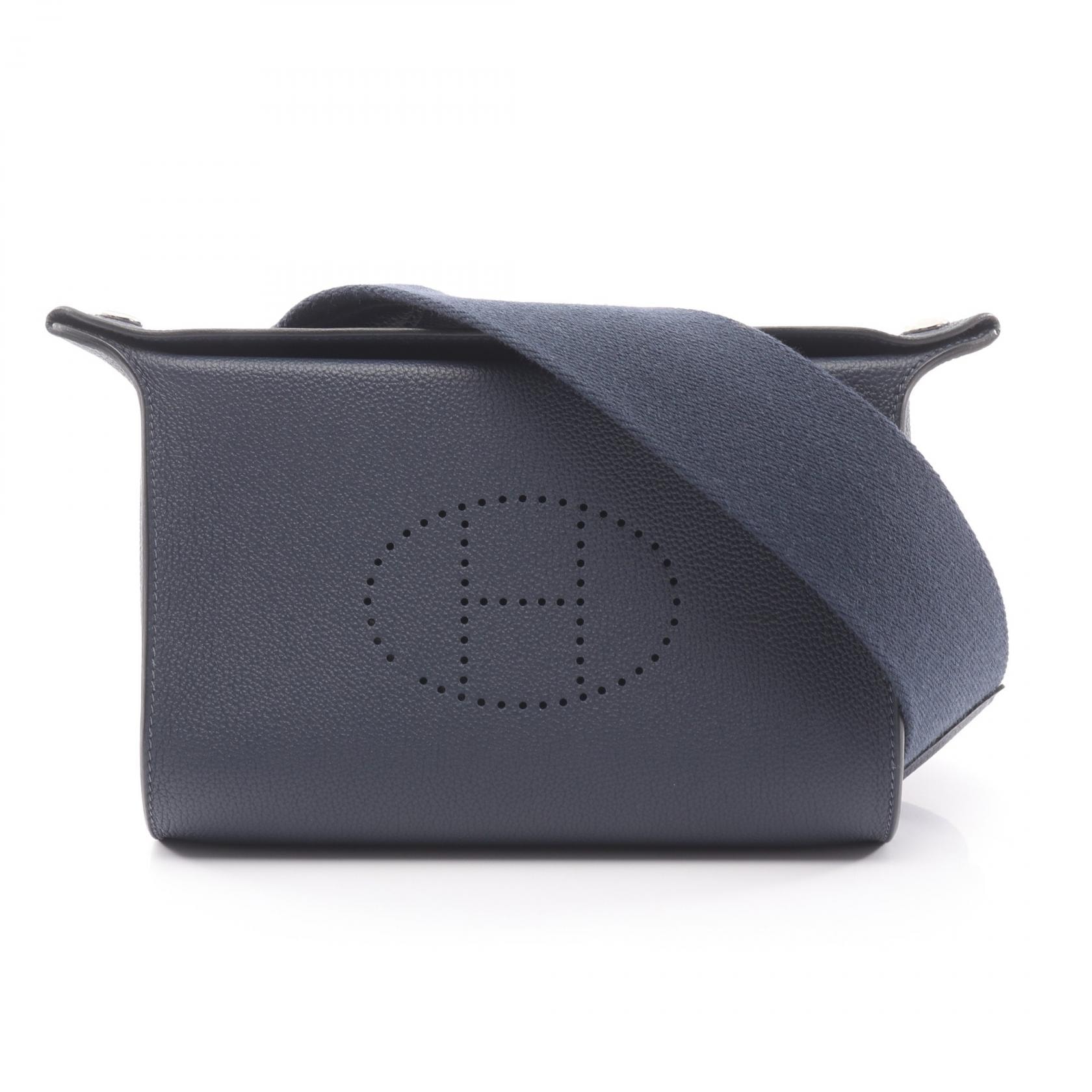 エルメス HERMES ヴィド ポッシュ ショルダーバッグ バッグ レザー トゴ トゴ ブルーニュイ K刻印(2025年製造) レディース ネイビー系 【中古】