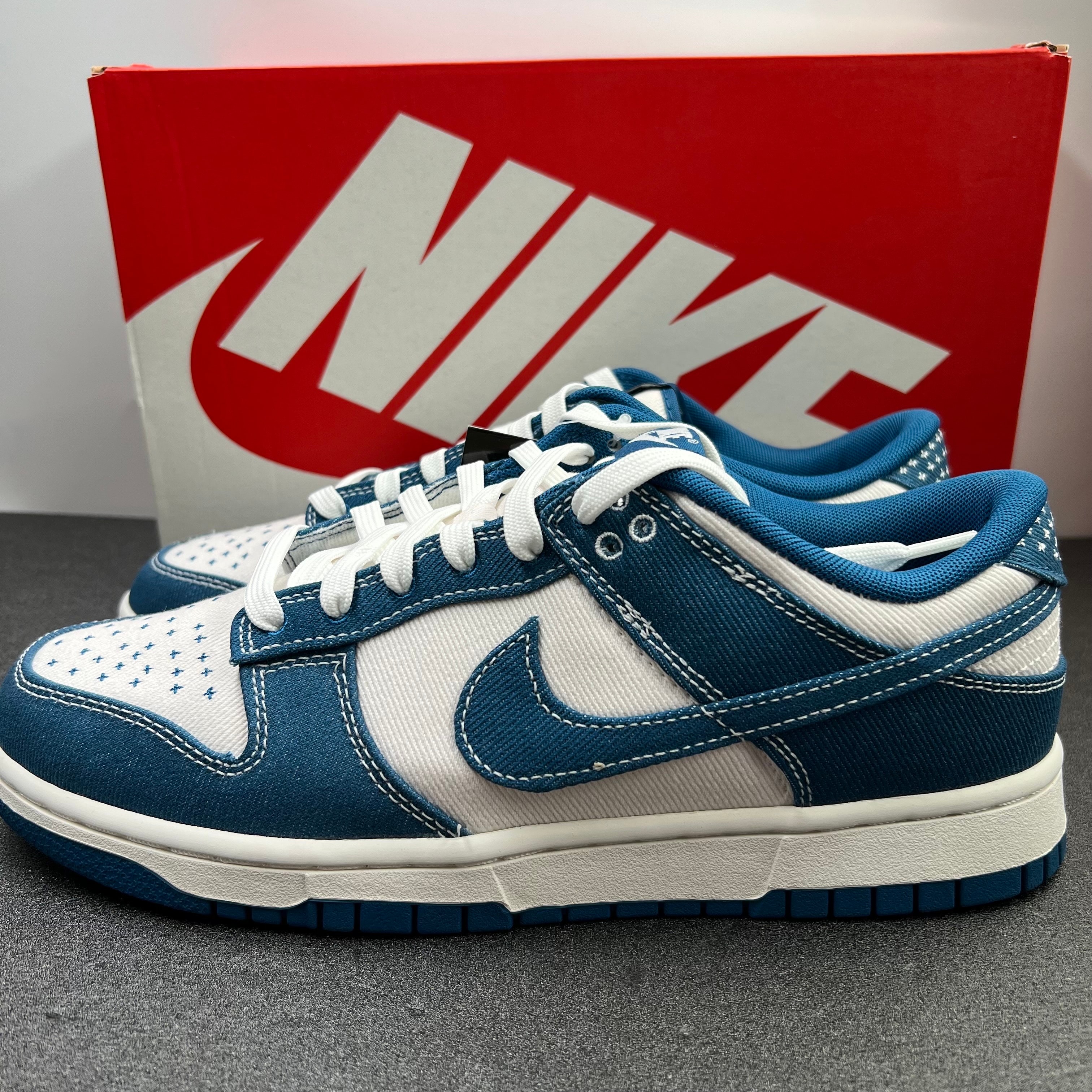 Nike Dunk Low SE "Industrial Blue"