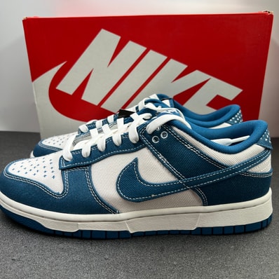Nike Dunk Low SE "Industrial Blue"