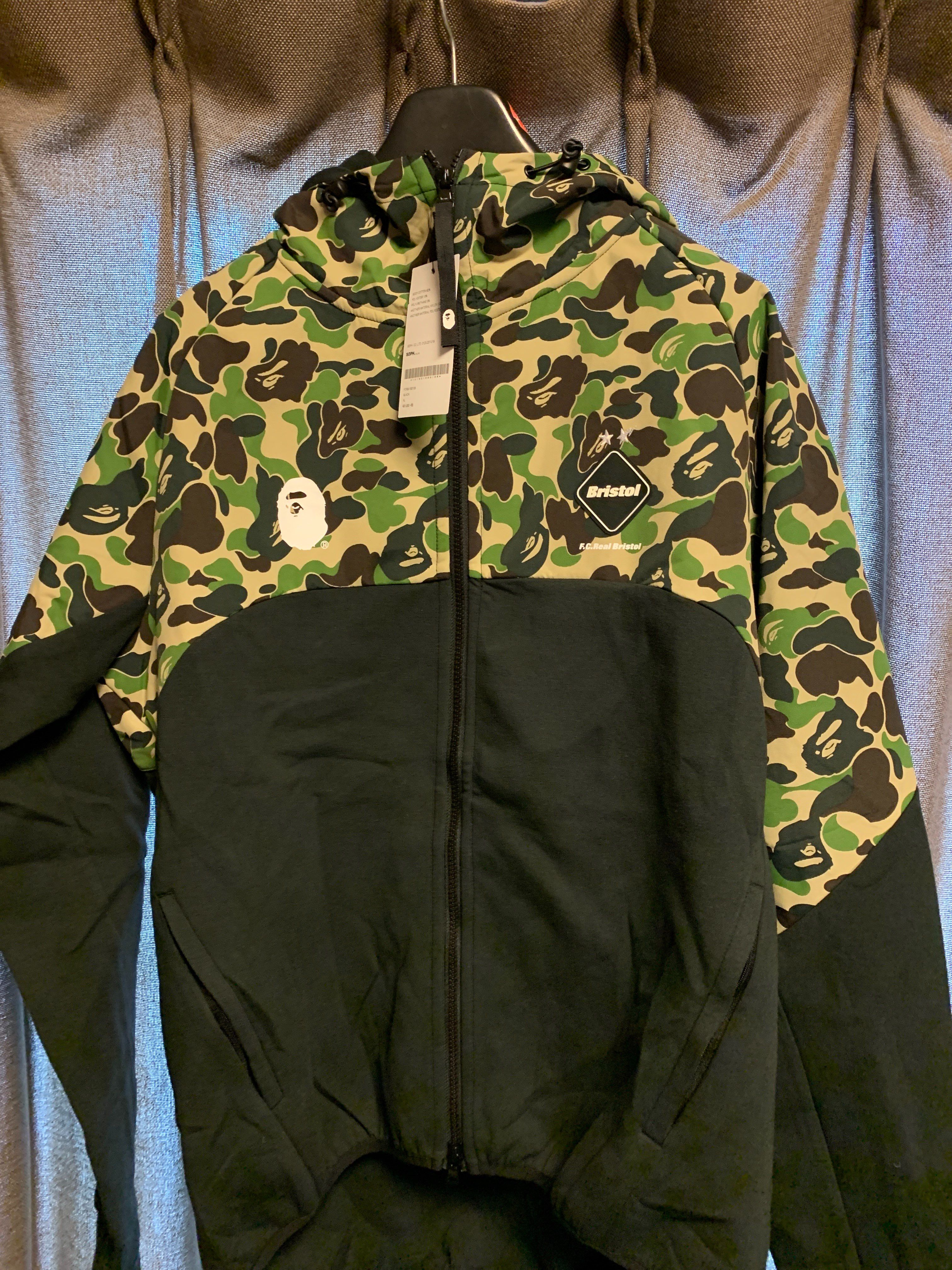 A BATHING APE GORE-TEX 1ST CAMO SNOWBOARD JACKET "Yellow"