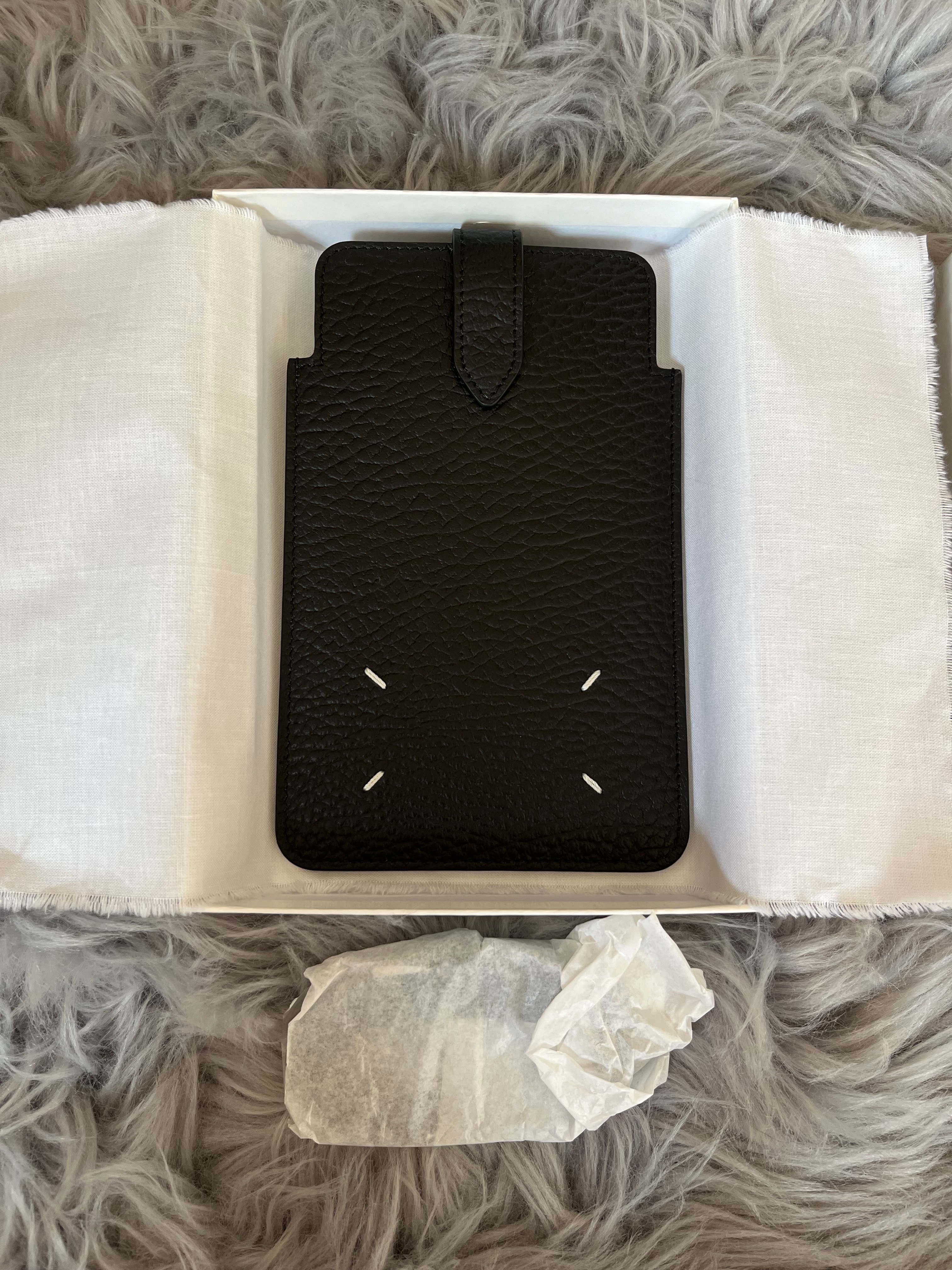 メゾンマルジェラ Maison Margiela4ステッチカーフ携帯ポシェット