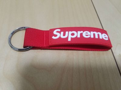Supreme Webbing Keychain "Red" (20FW)