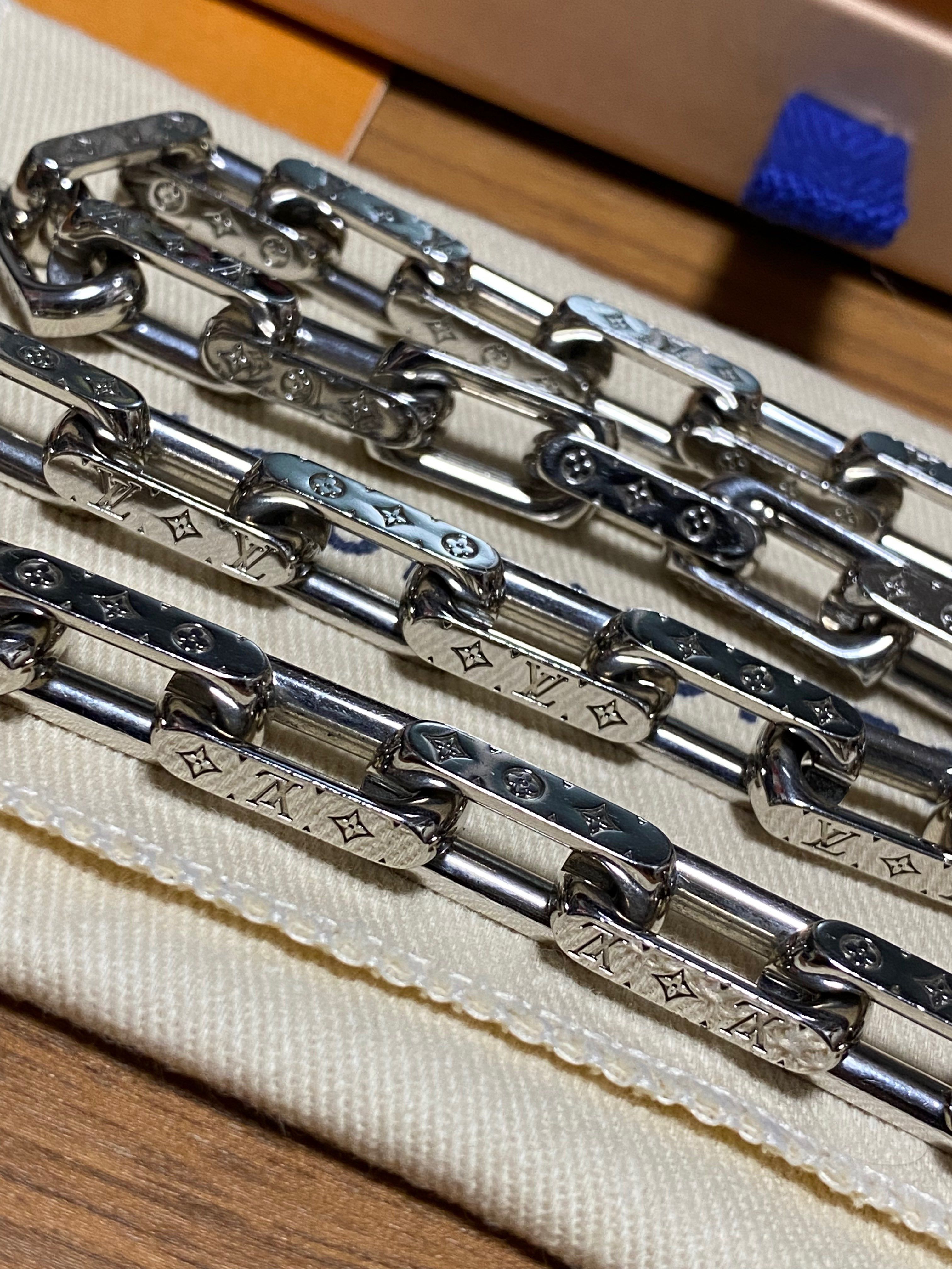 Louis Vuitton Monogram Chain Necklace "Silver"