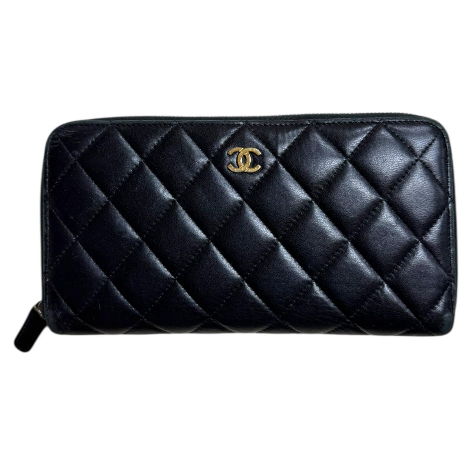 シャネル マトラッセ 長財布 ラムスキン A50097  レディース CHANEL  中古