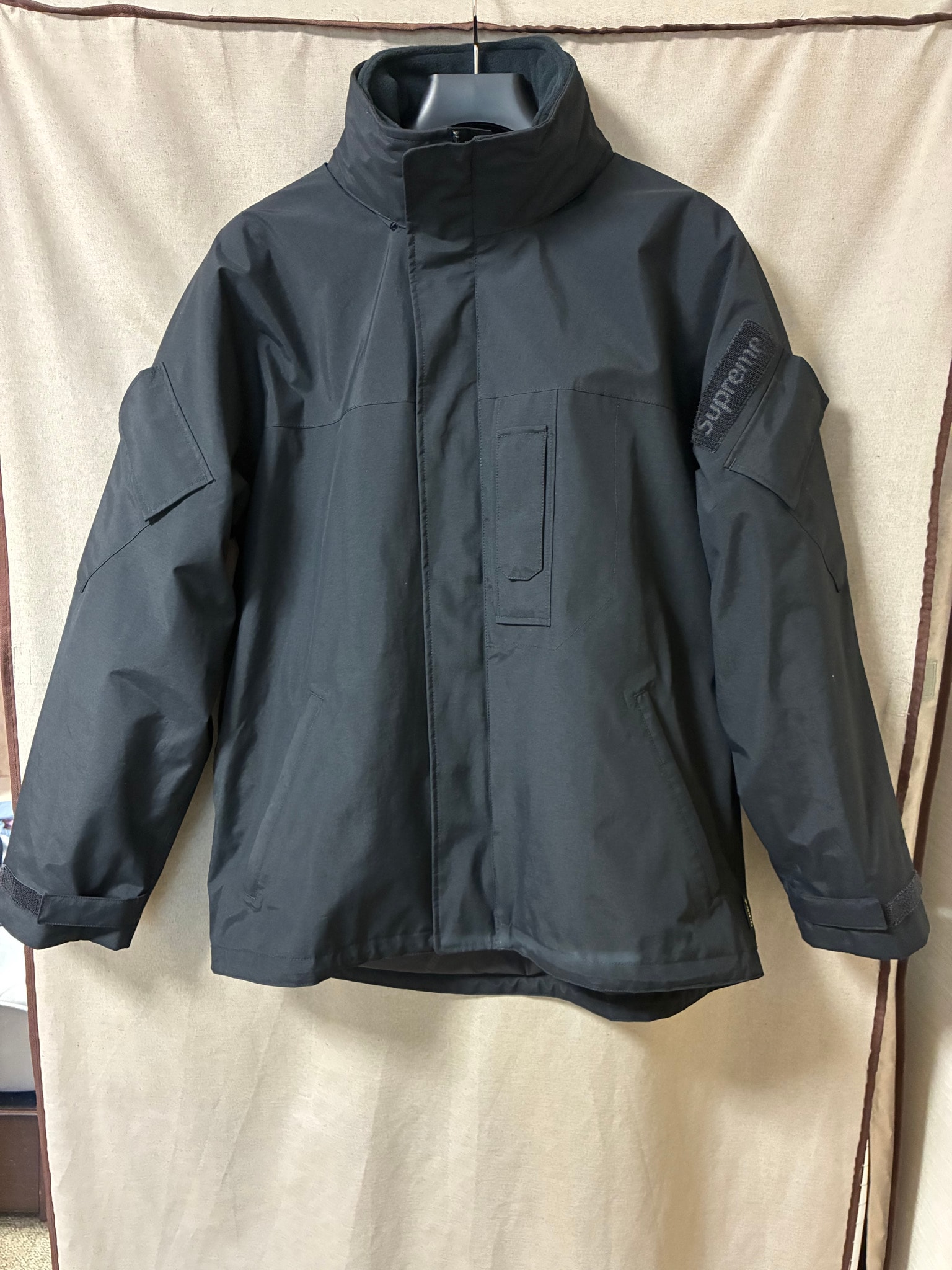 Supreme 2-In-1 Gore Tex Polartec Liner Jacket "Black"