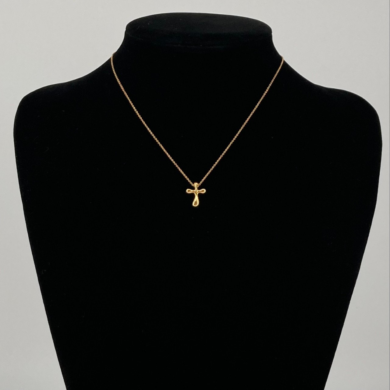 TIFFANY&Co.(ティファニー) スモールクロス エルサペレッティ Au750 ネックレス 3.76g イエローゴールド