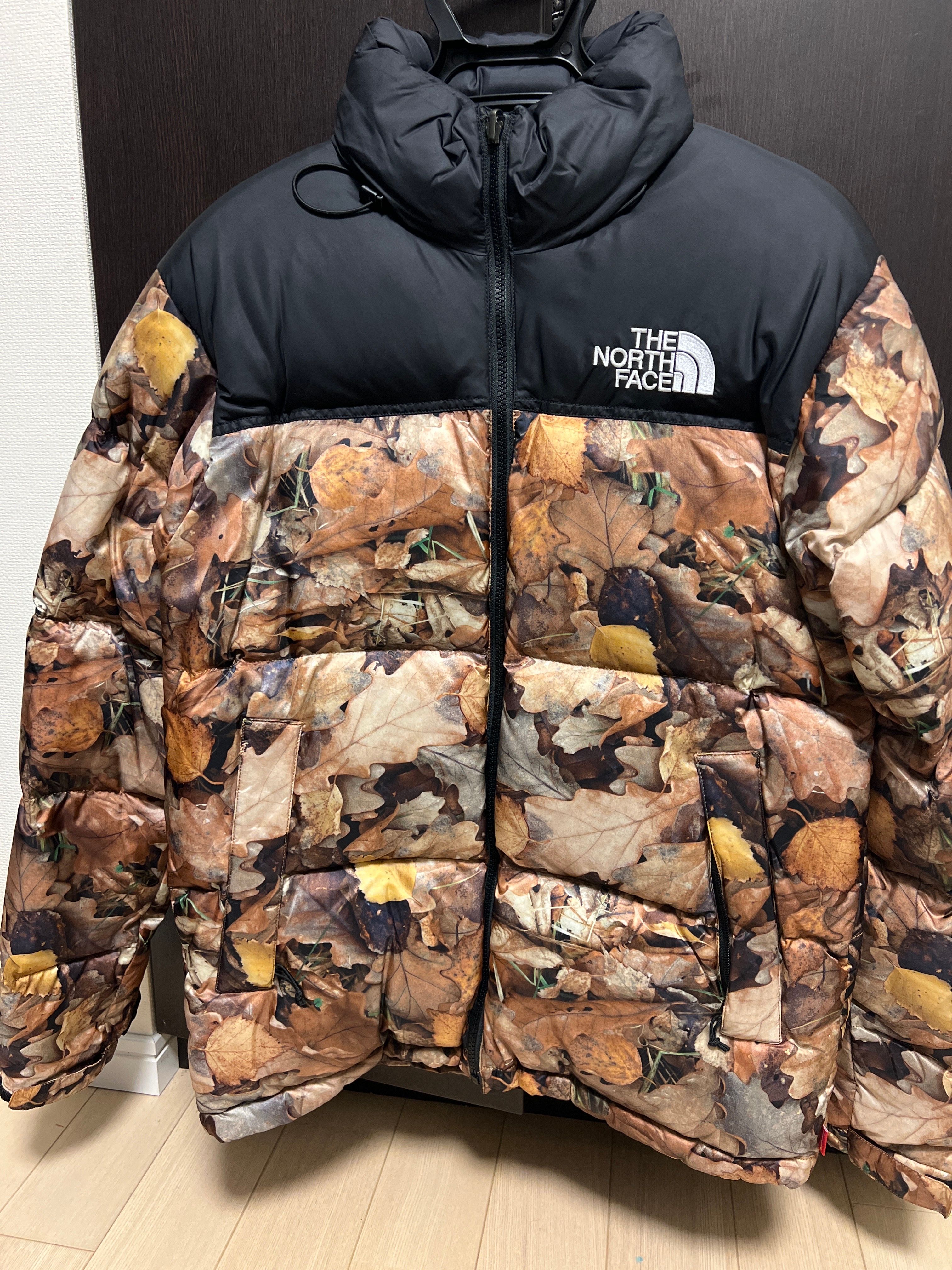 Supreme x The North Face Leaves Nuptse Jacket "Leaves"