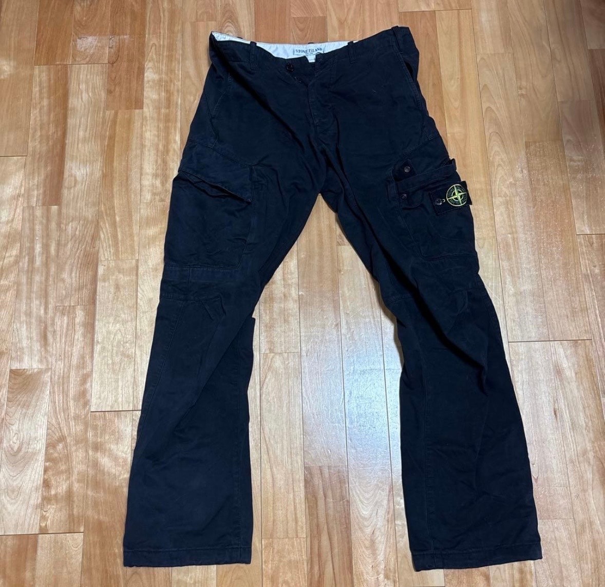 【最終値下げ】stone island ルーズフィット カーゴパンツ