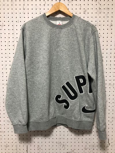 Supreme / Nike Arc Crewneck "Heather Grey"