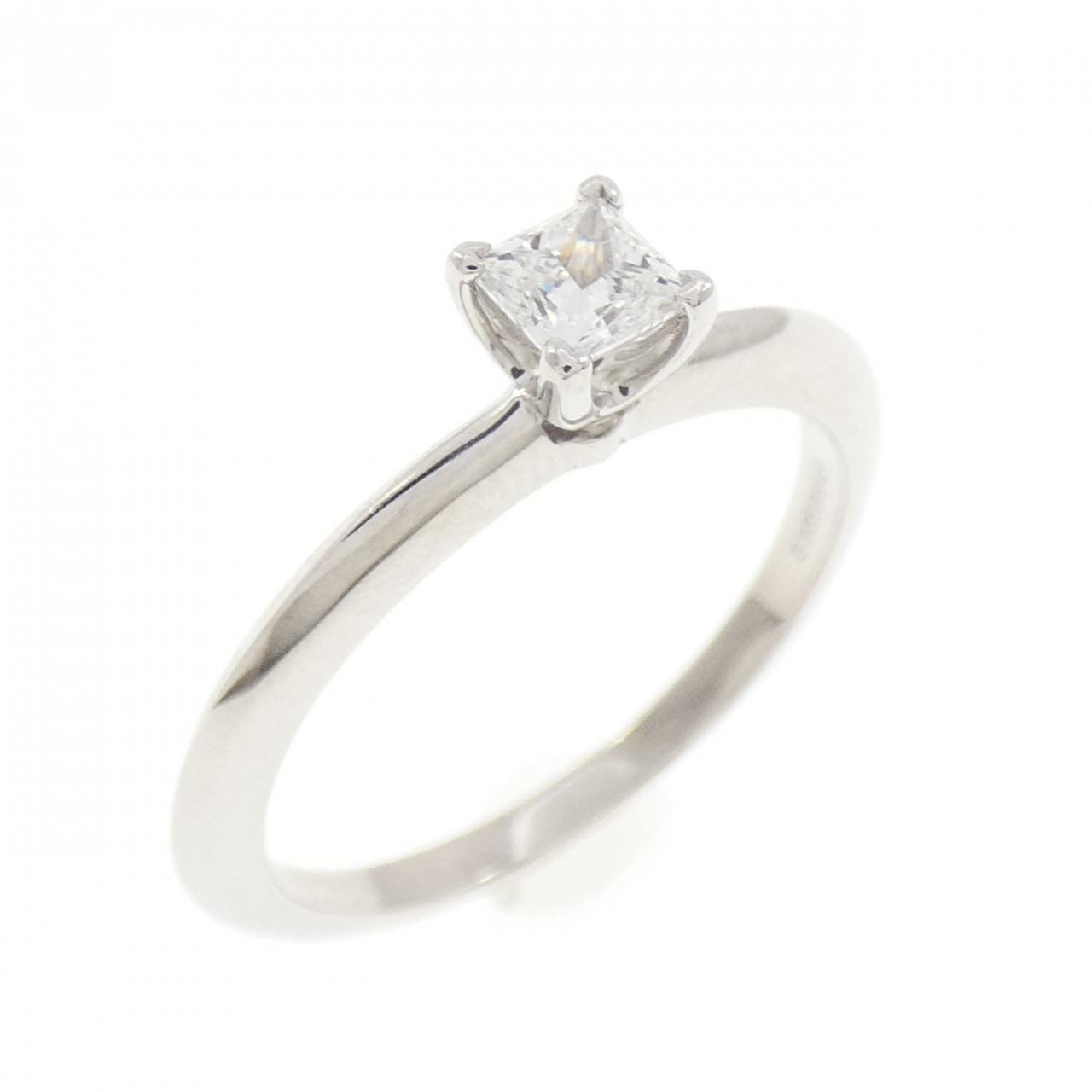 ティファニー プリンセス リング 0.24CT F VS1