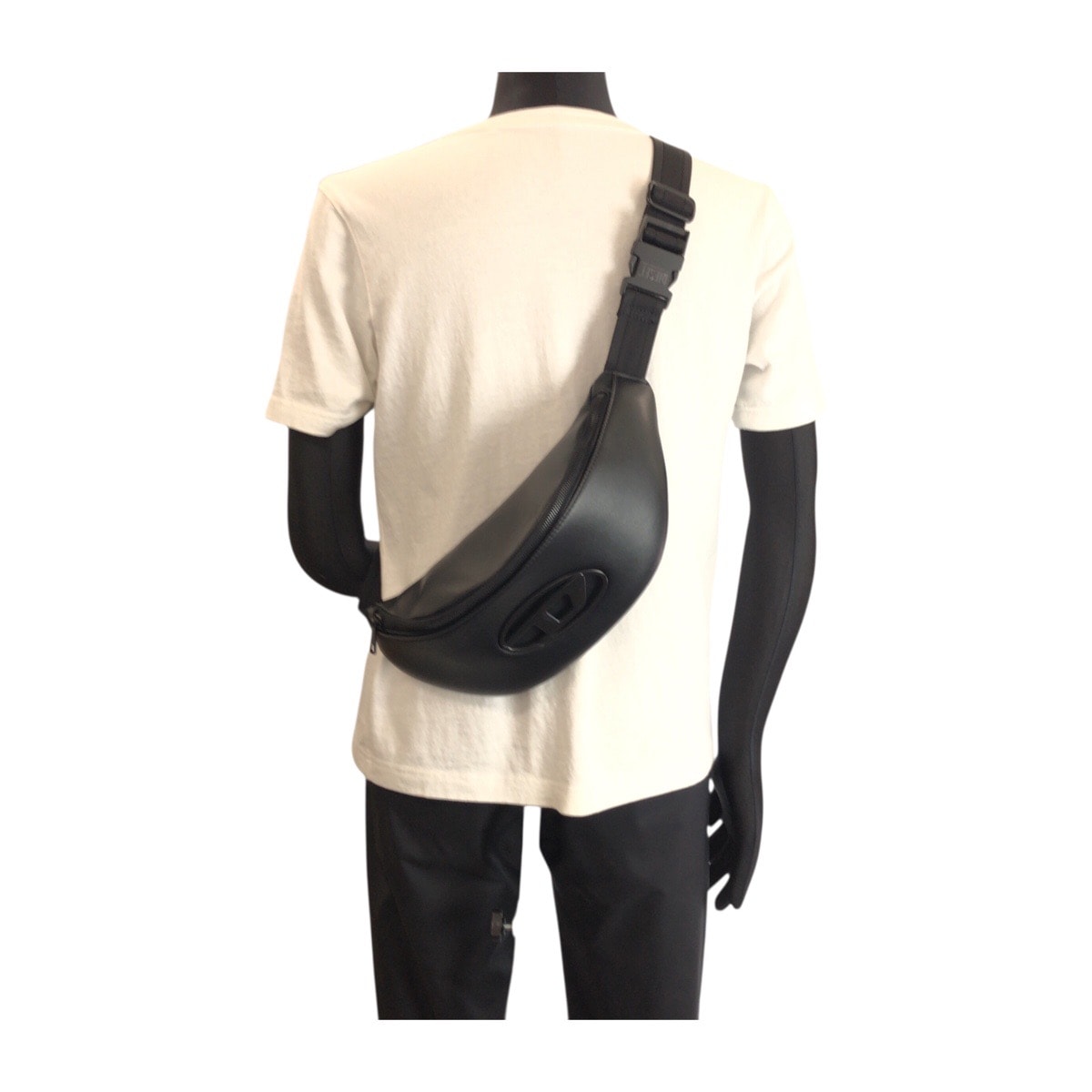 A (未使用に近い)】超美品 DIESEL ディーゼル ブラック 黒 A (未使用に近い)】超美品 DIESEL ディーゼル ブラック 黒