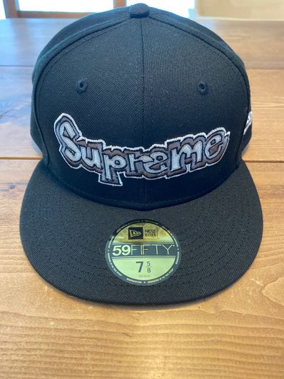Supreme Gonz Logo New Era® "Black"