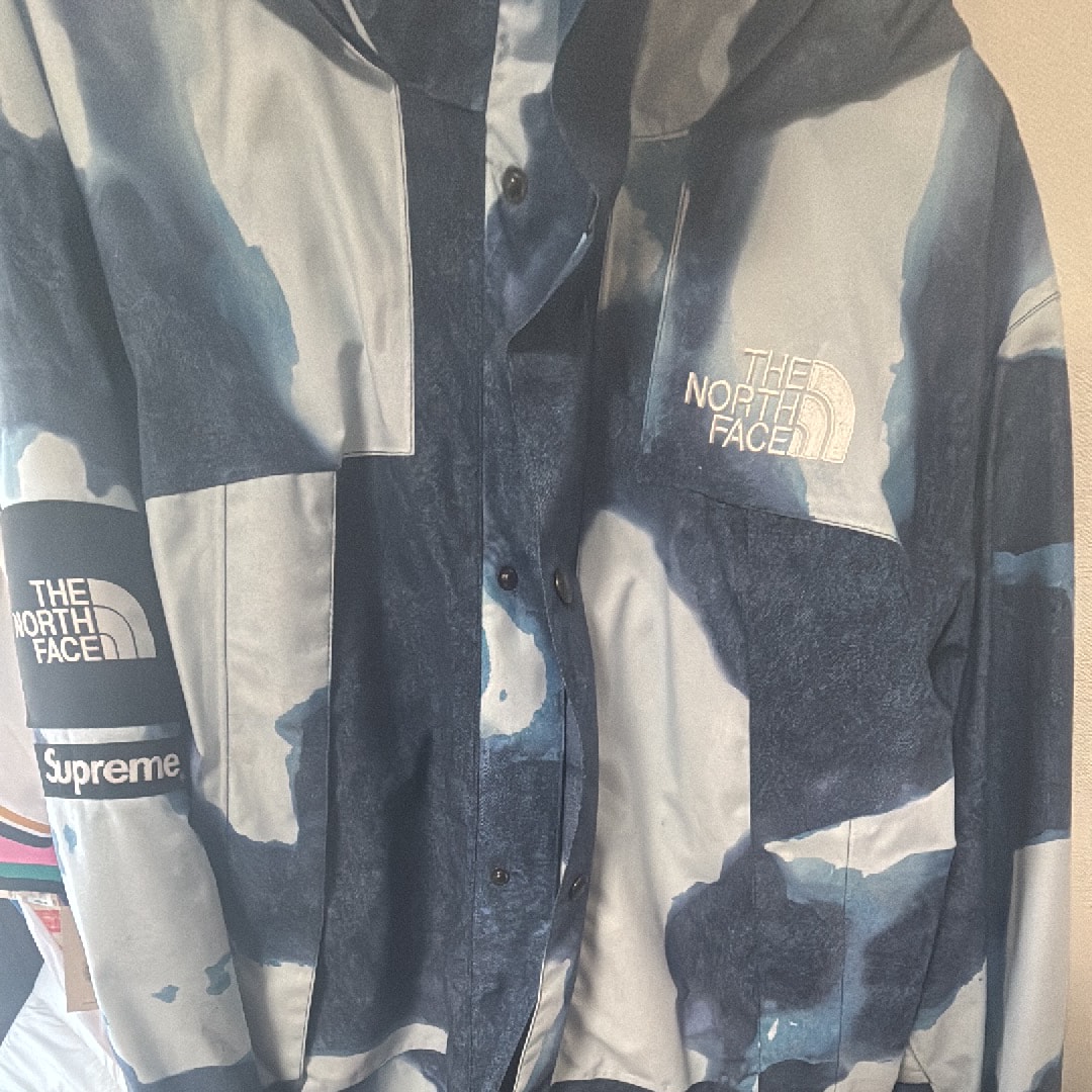 Supreme x The North Face Bleached Denim Print Mountain Jacket "Indigo"