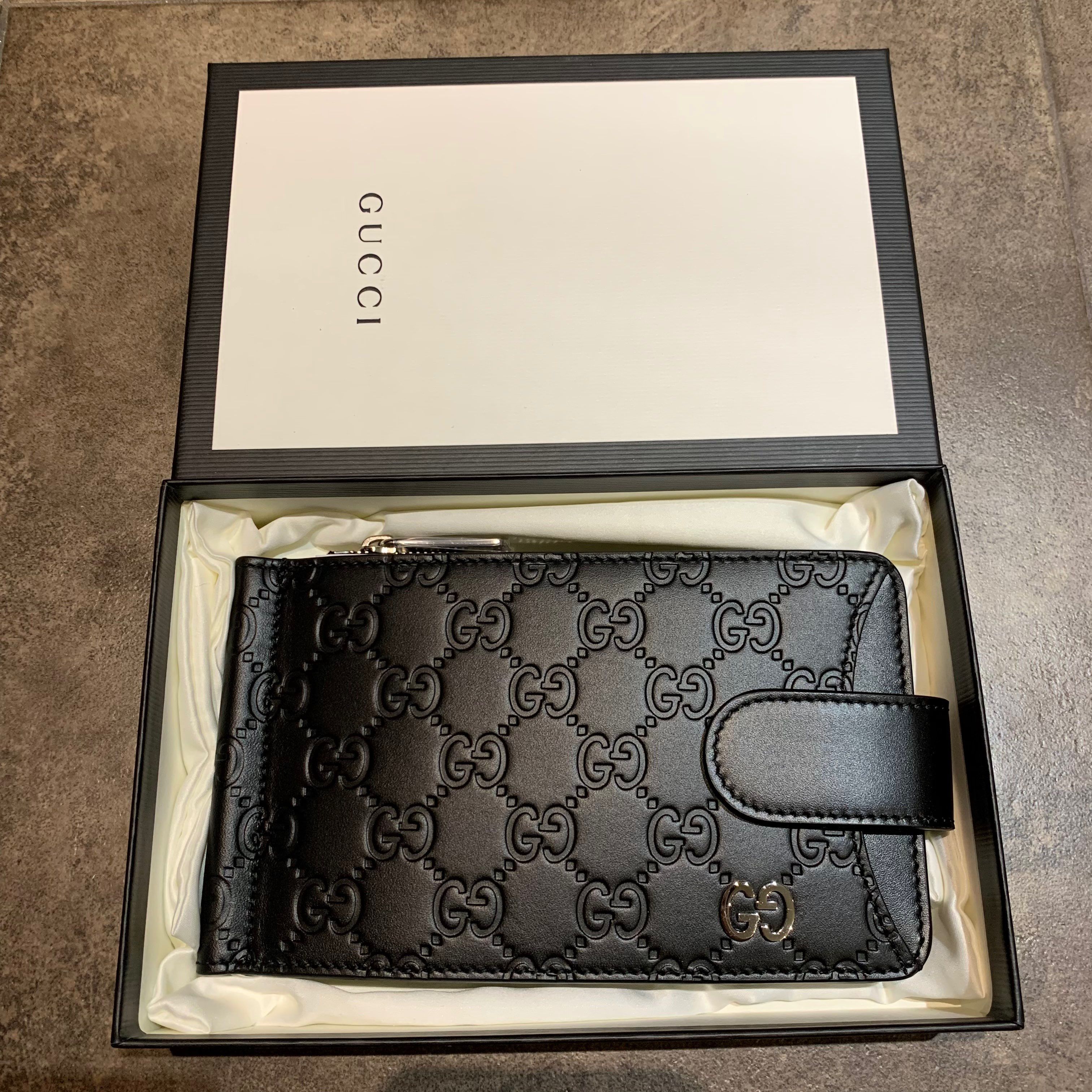 新品未使用 GUCCI グッチ レザー GGロゴ 折り財布 ジップ ブラック