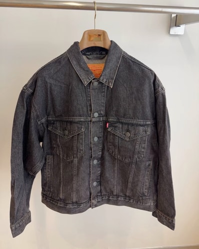 Nike Jordan x Levi's Type III Denim Trucker Jacket "Black Wash"