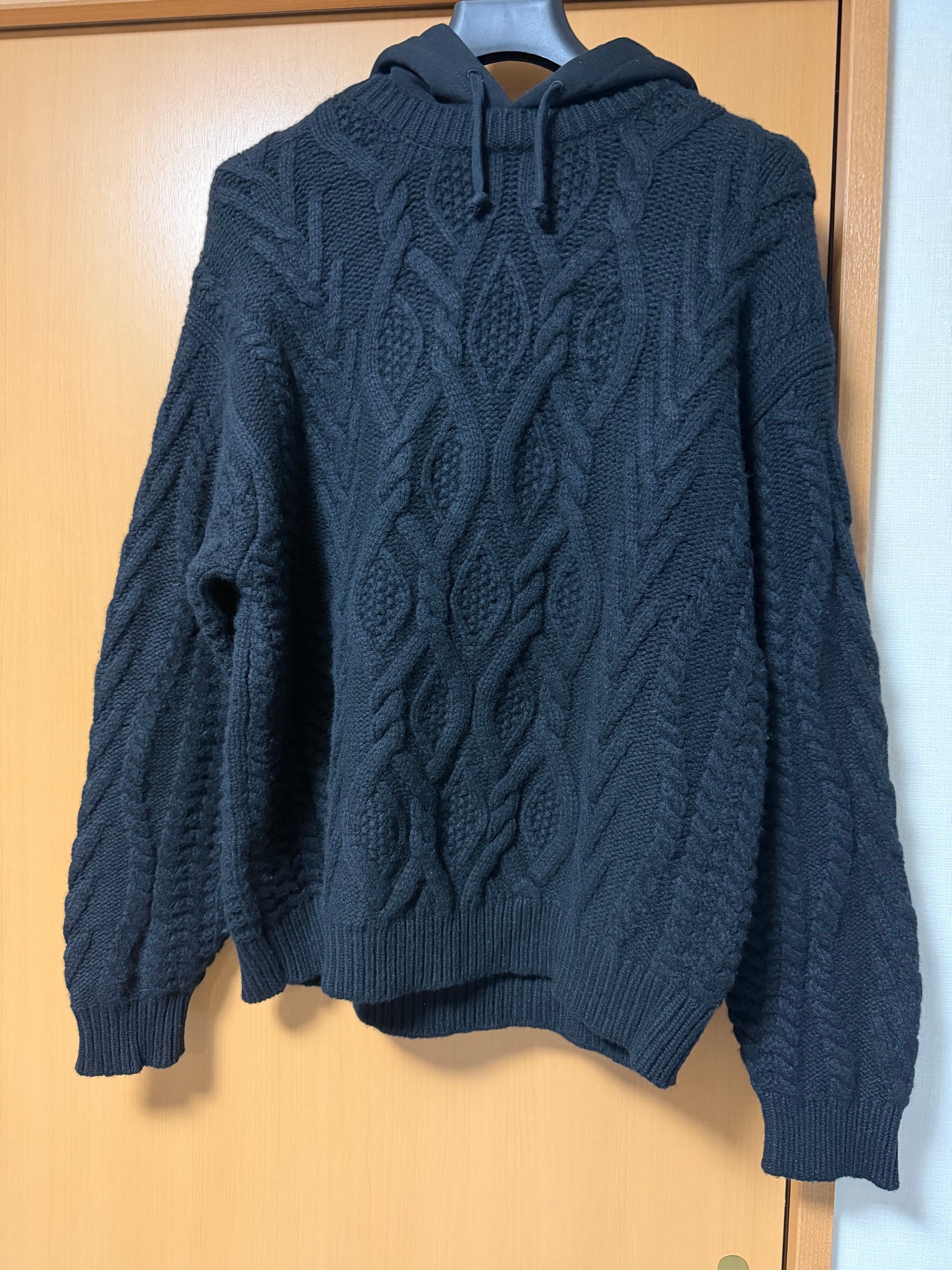 Supreme Cable Hooded Sweater "Black"