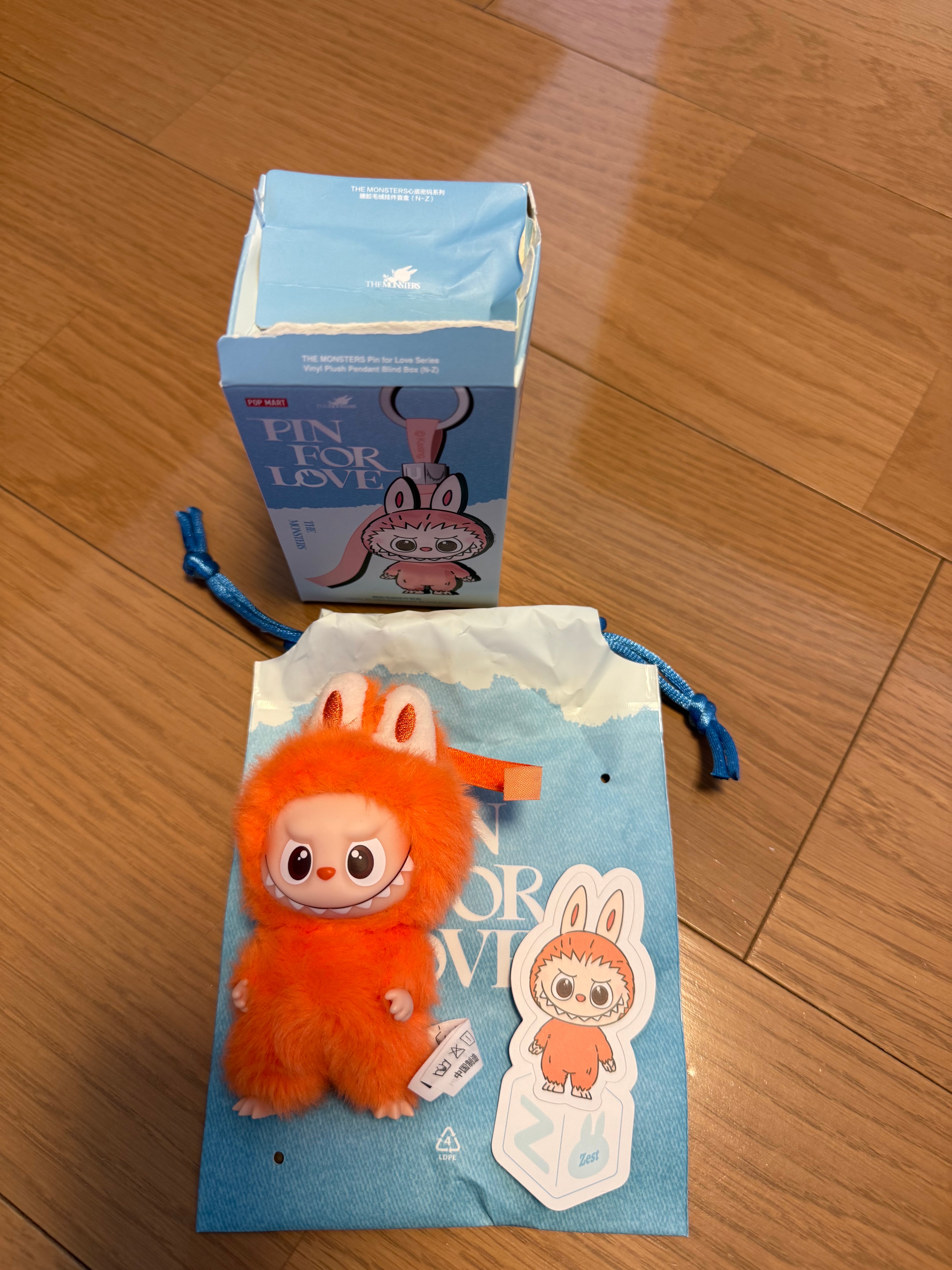 POP MART THE MONSTERS (LABUBU) Pin for Love Series-Vinyl Plush Pendant (N-Z) Z