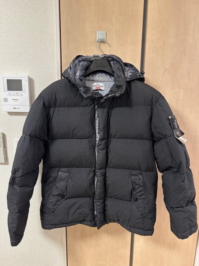 Supreme / Stone Island Painted Camo Crinkle Down Jacket "Black"