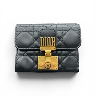 Christian Dior 希少 展示品級美品 ディオール アディクト カナージュ 三つ折り財布 レザー ブラック CD ロゴ コンパクトウォレット クリスチャン SAランク 鑑定済 中古 ディオール財布