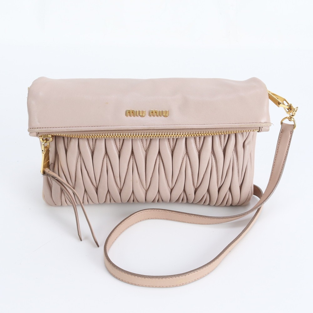 ■美品 ミュウミュウ マテラッセショルダーバッグ レザー