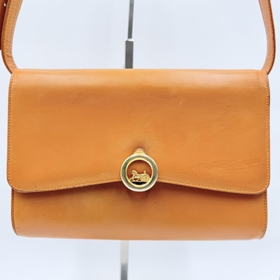 CELINE(セリーヌ)ヴィンテージ ショルダーバッグ レザー ブラウン 馬車金具
