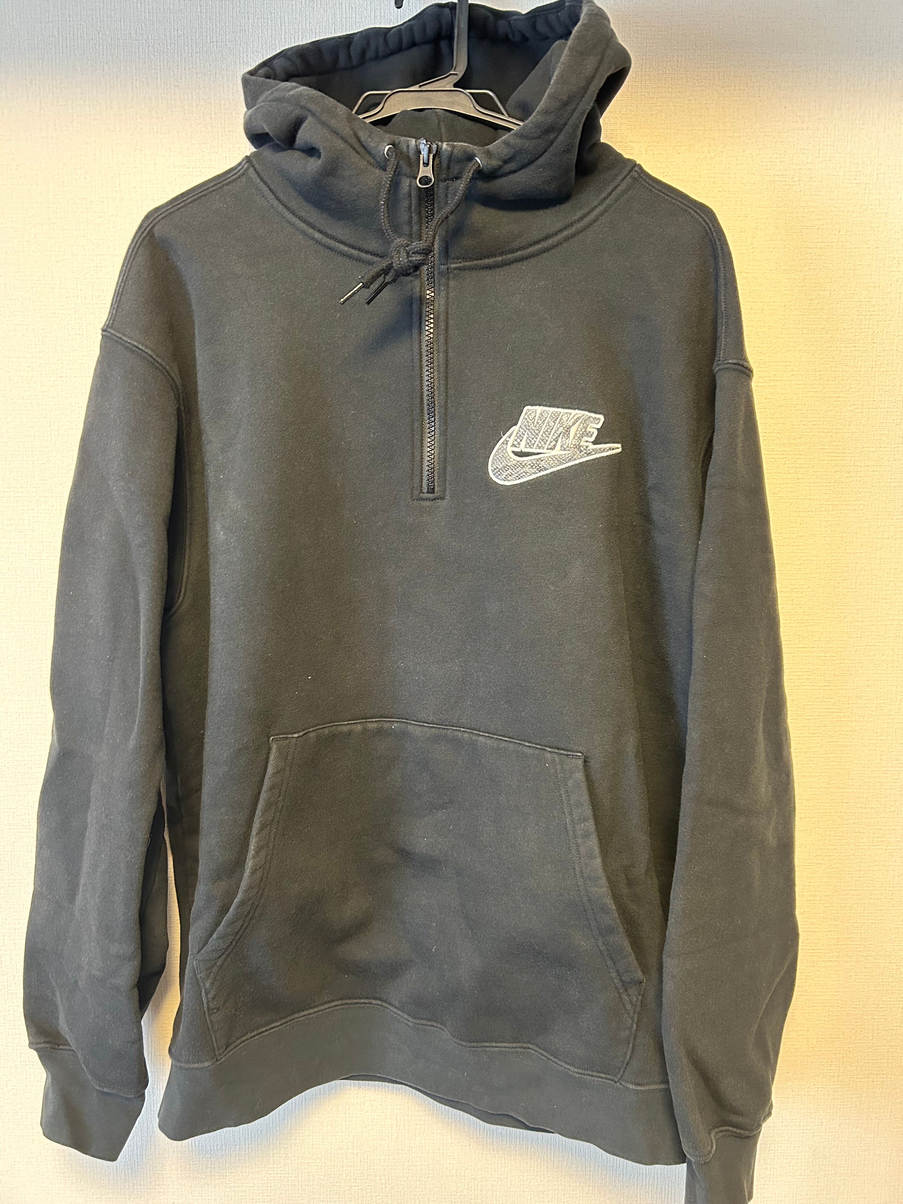 Supreme / Nike® Half Zip Hooded Sweatshirt "Black"