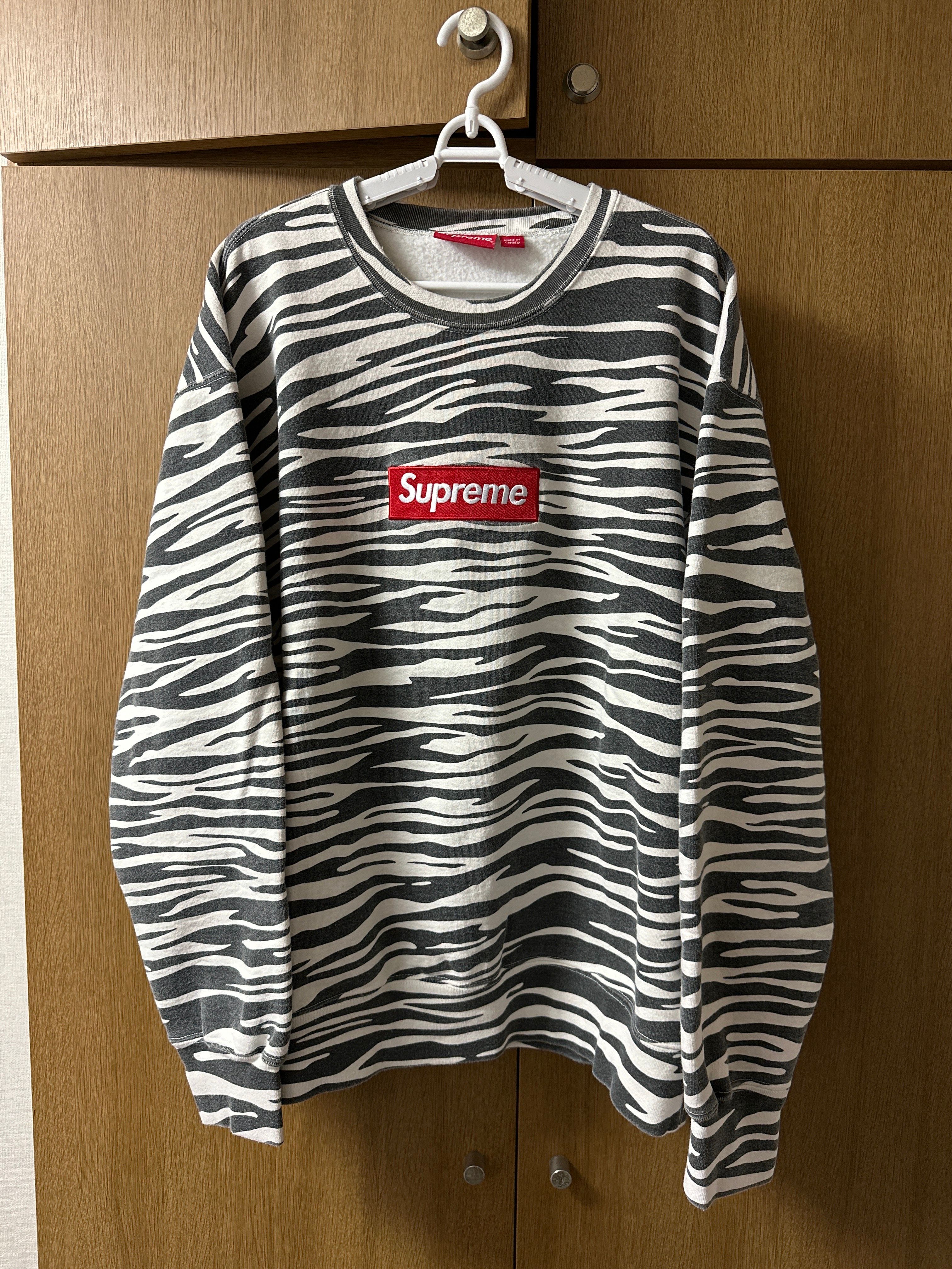 Supreme Box Logo Crewneck "Zebra" (22FW)