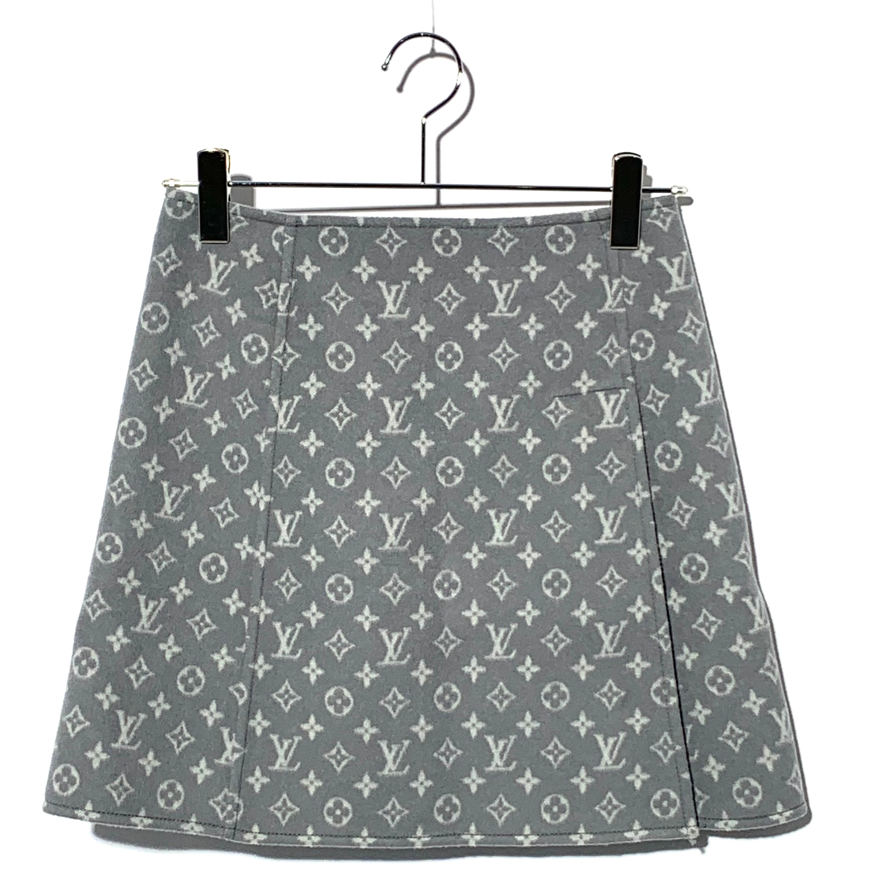 【新品未使用】LVモノグラム ラップスカート A+ (新品・未使用(ワケあり))】ルイヴィトン LOUIS VUITTON ボトムス