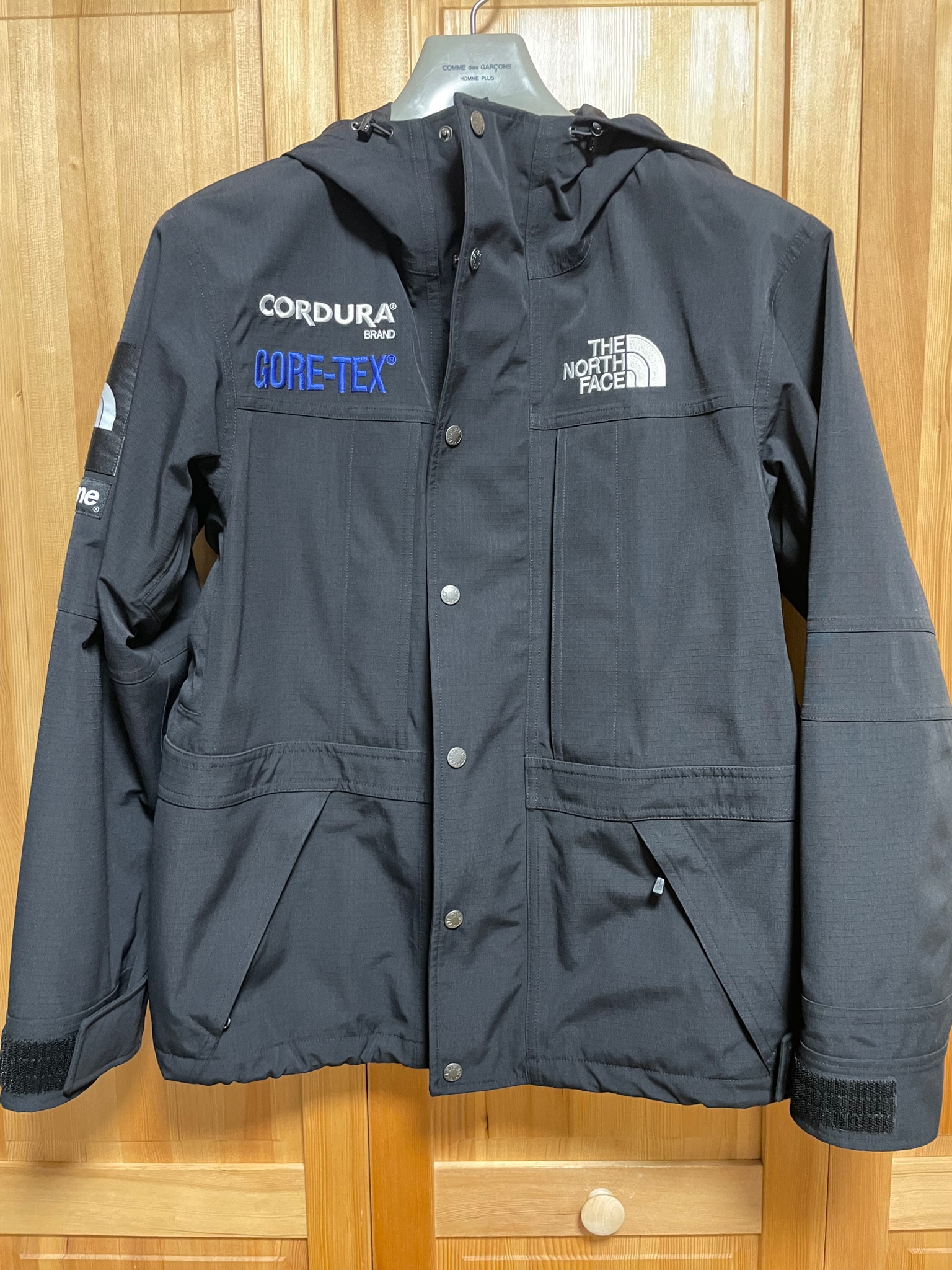 Supreme x The North Face Expedition Jacket "Black"