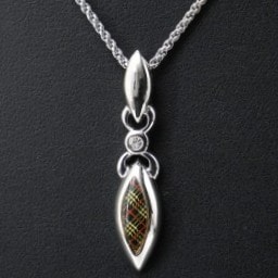 BURBERRY バーバリー ネックレス チェック シルバー ラインストーン装飾 ブランド古着【中古】20250527/RA4371