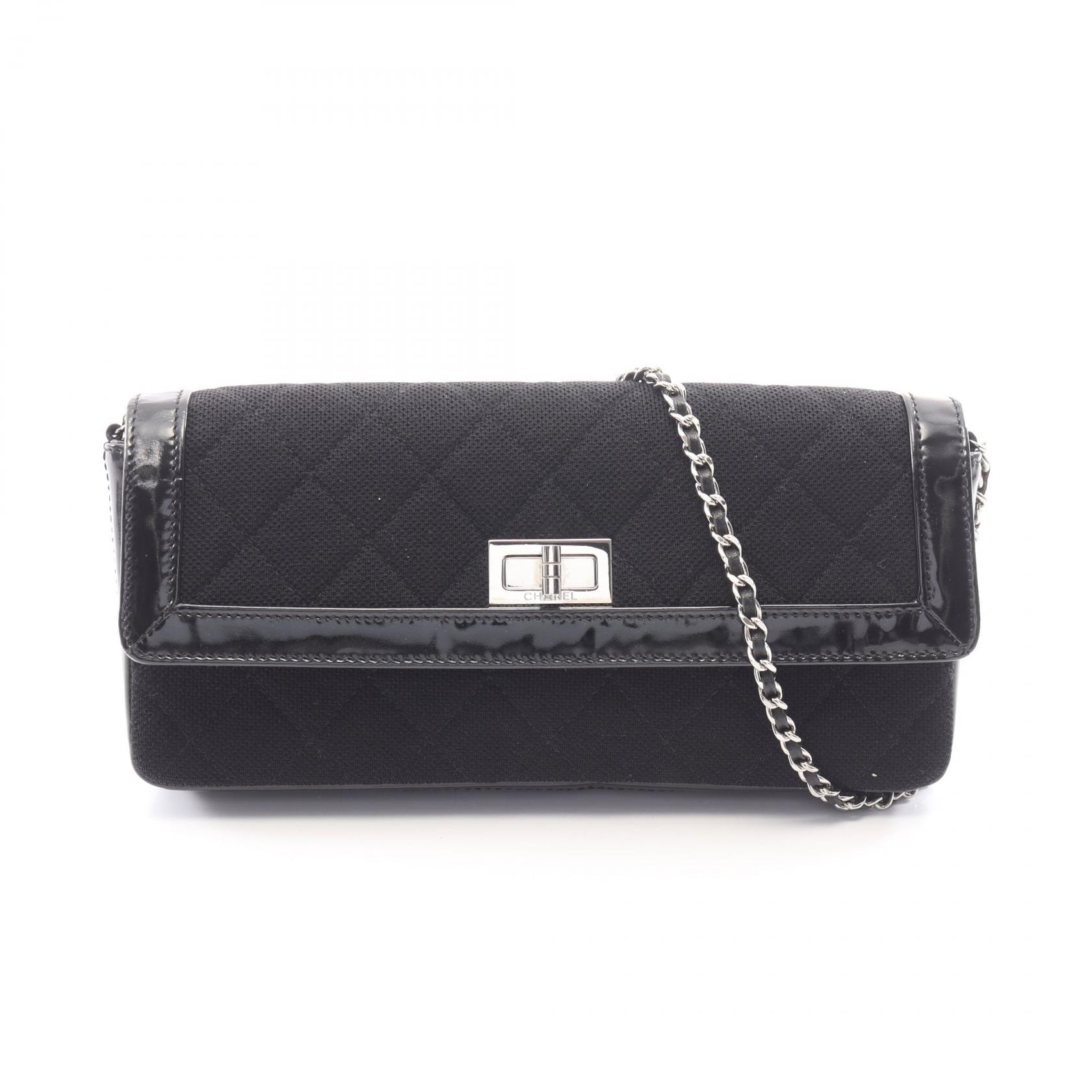 シャネル CHANEL 2.55 マトラッセ イーストウエスト ショルダーバッグ バッグ キャンバス パテントレザー レディース ブラック系 【中古】
