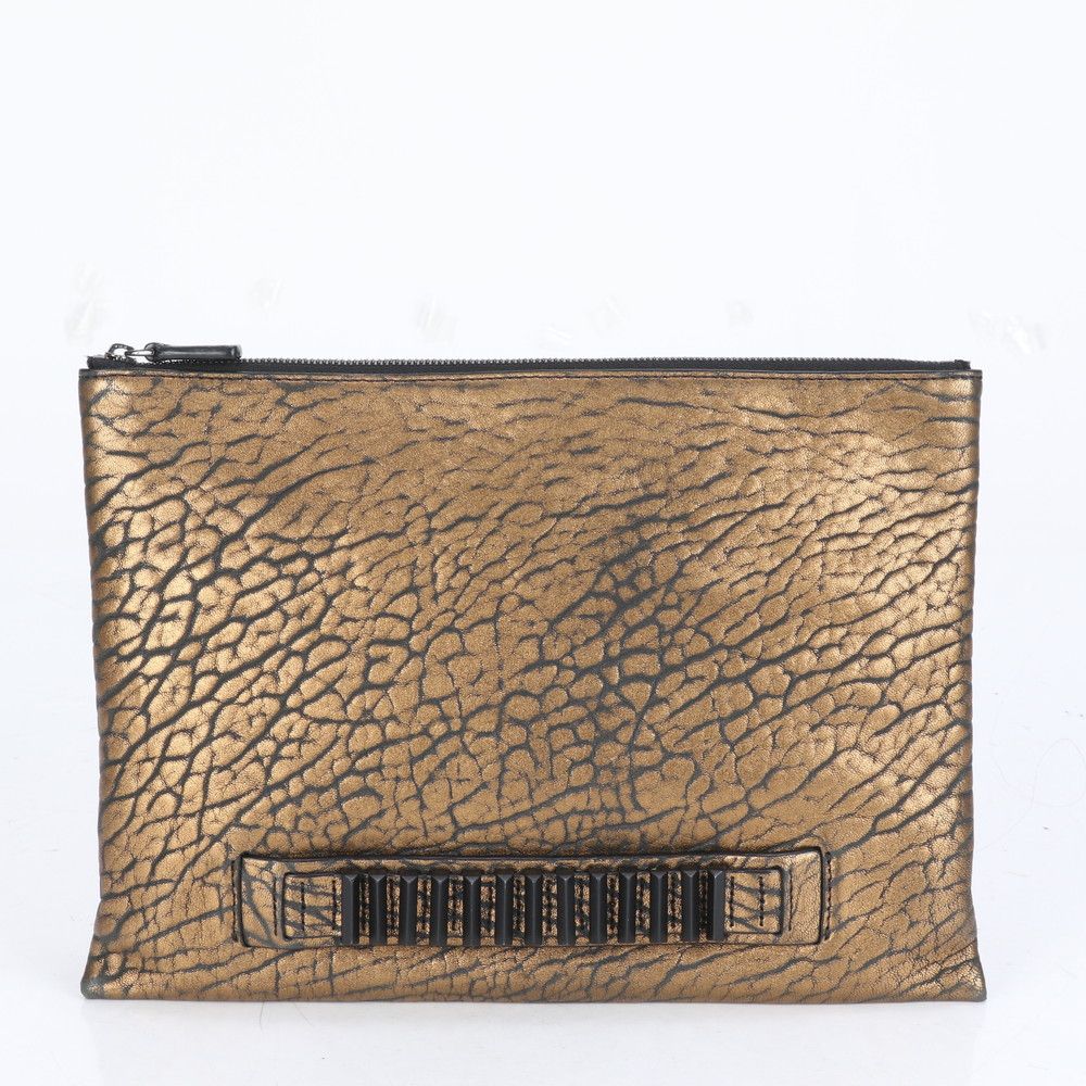 ■極美品 MCM エムシーエム スタッズセカンドバッグ レザー