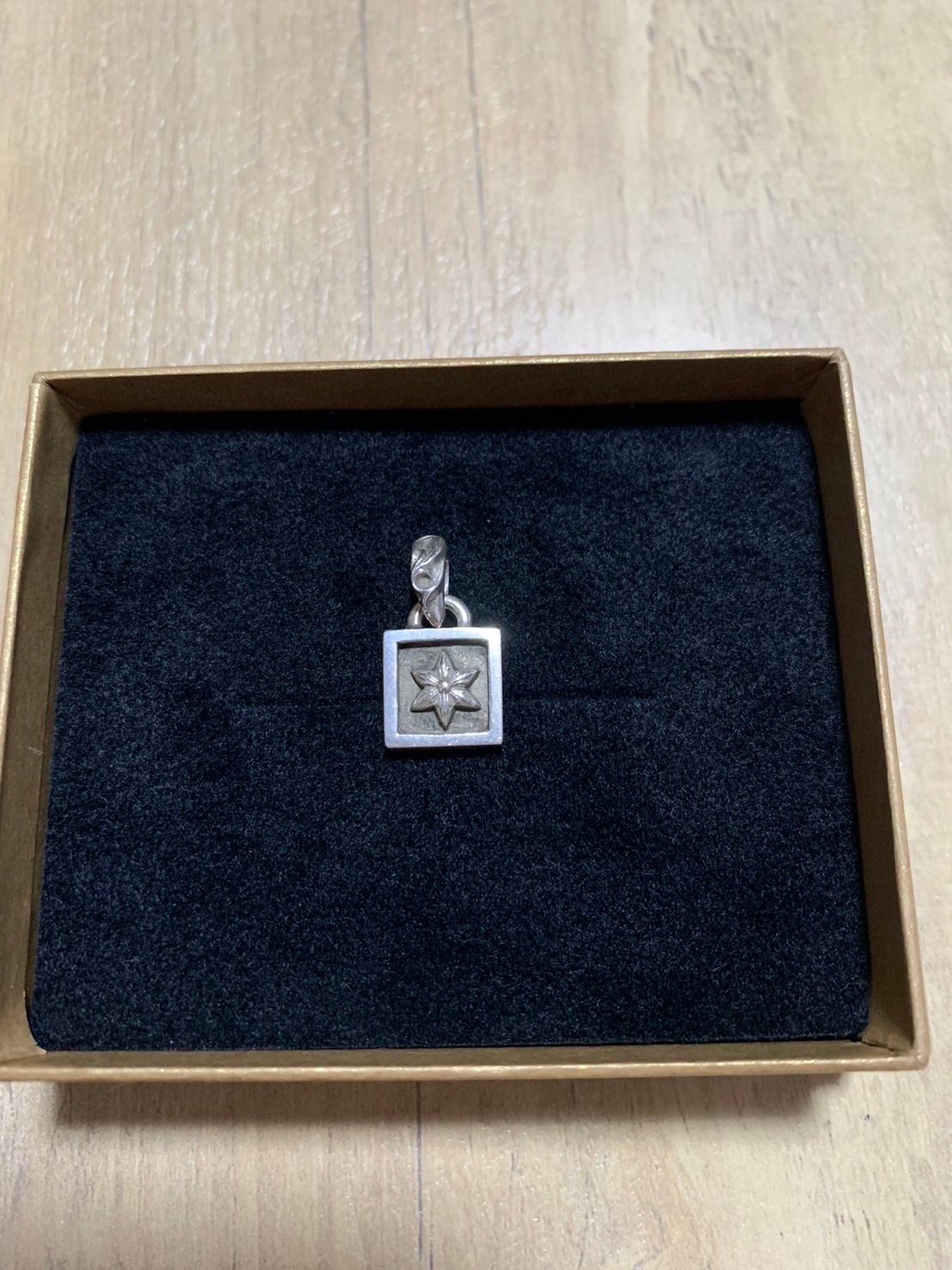 Chrome Hearts Frame Doster Charm "Silver"