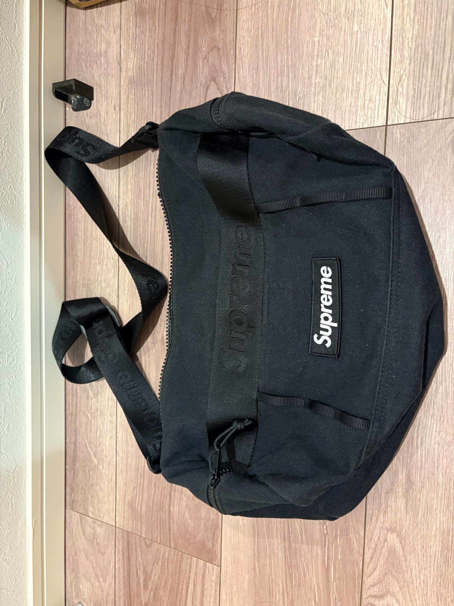 Supreme 25SS Utility Bag "Black"