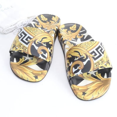 ■極美品 ヴェルサーチ バロッコ プリント 37 シャワーサンダル