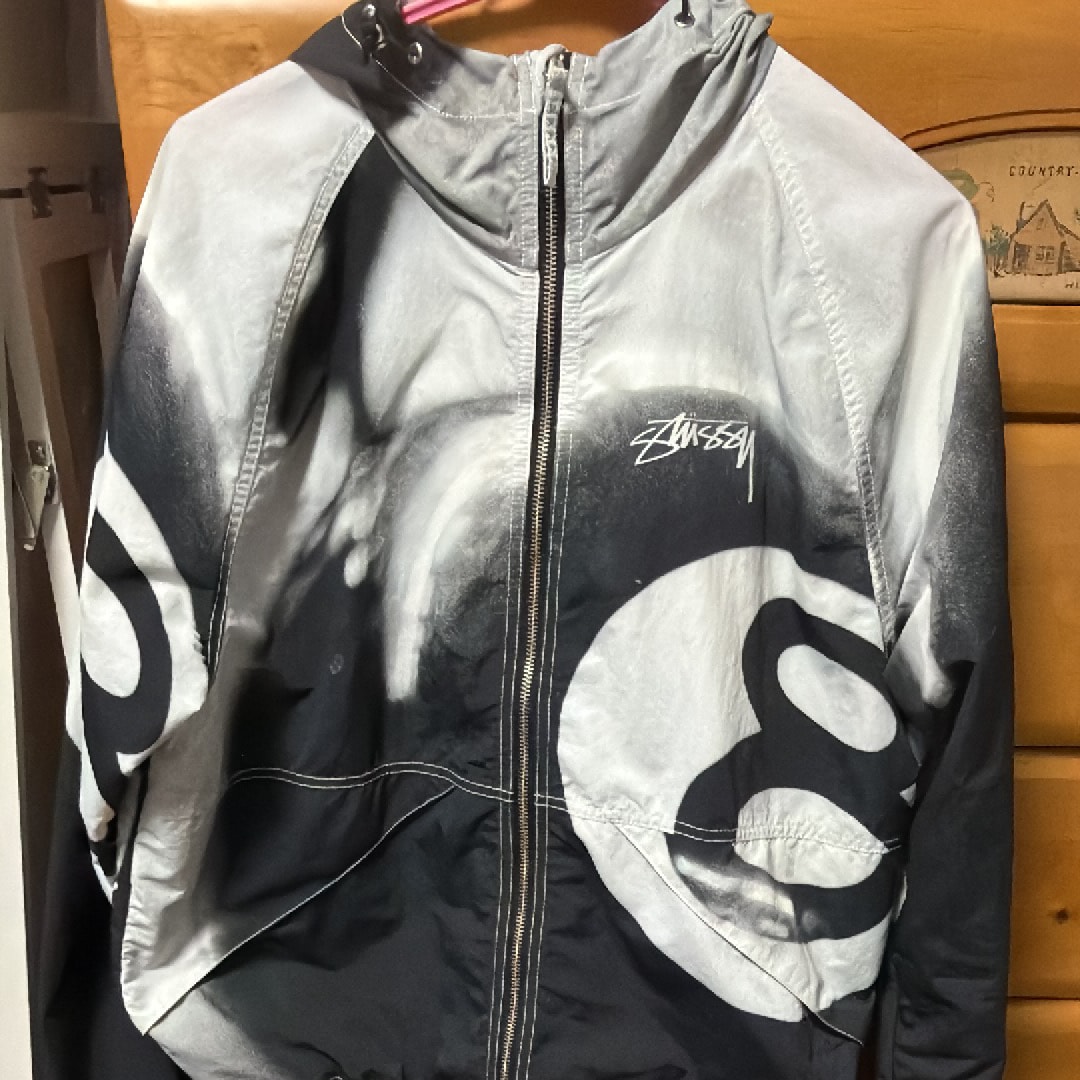 Stussy 8 Ball Beach Shell "Grayscale"