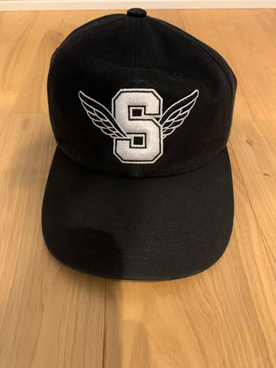 Supreme Wings Logo 6-Panel "Black"