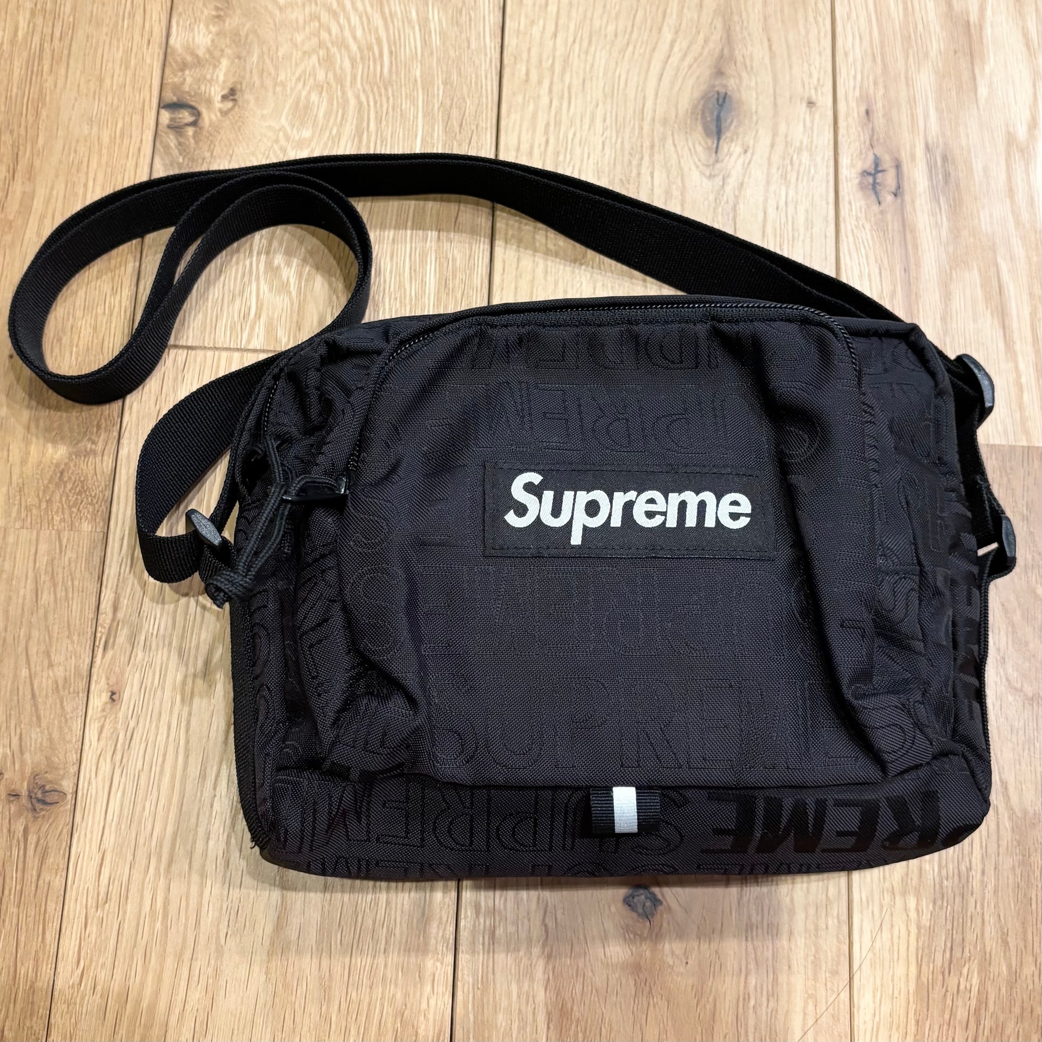 Supreme 19SS Shoulder Bag 