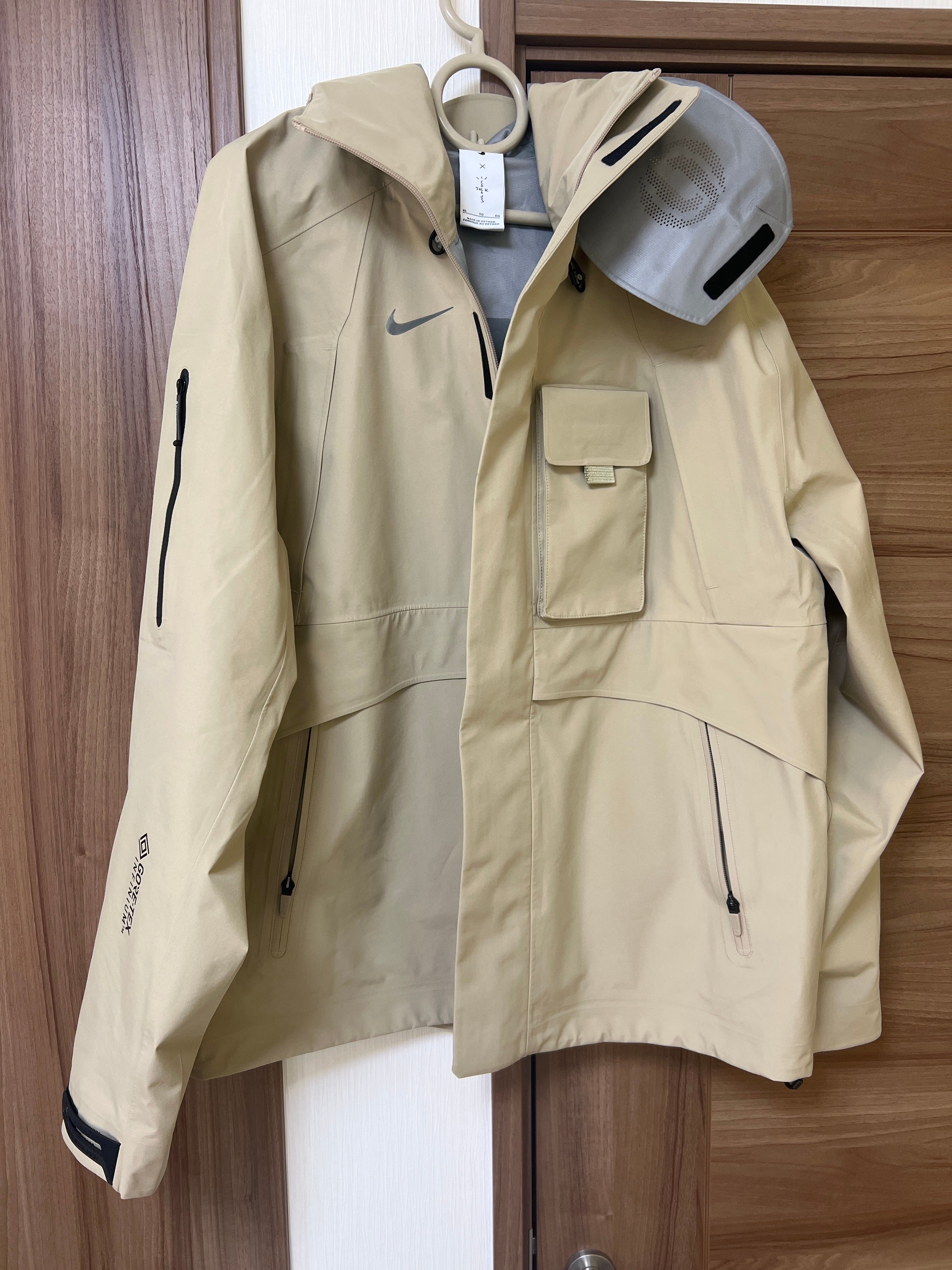 Travis Scott NRG x Nike Jackett "Limestone"